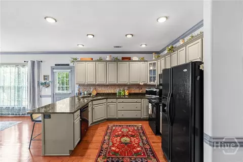 Kitchen - 106 Mallory Pl, Pooler, GA 31322 photo 3 of 4