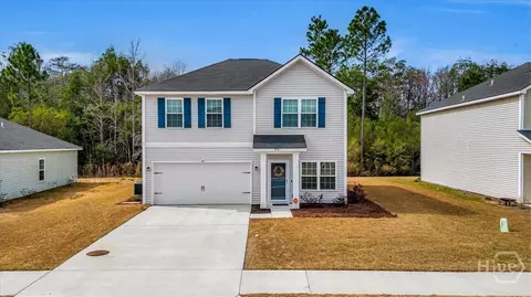 276 Bright Leaf Cir, Hinesville, GA 31313