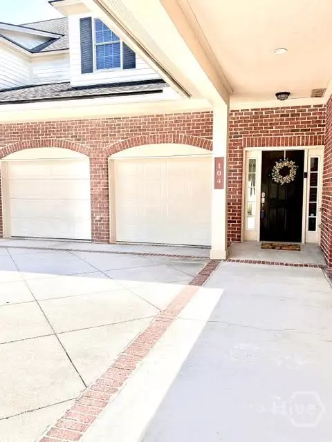 104 Woodside Xing, Savannah, GA 31405