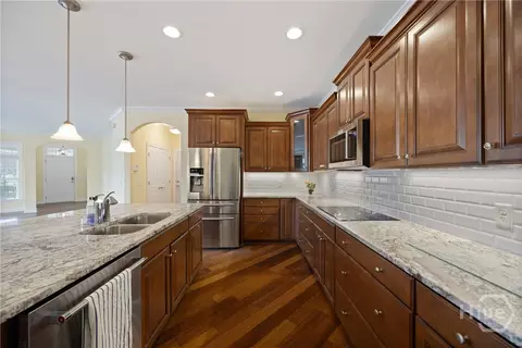 Kitchen - 168 Kingfisher Cir, Pooler, GA 31322 photo 4 of 7