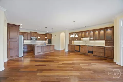 Living - 168 Kingfisher Cir, Pooler, GA 31322 photo 6 of 6