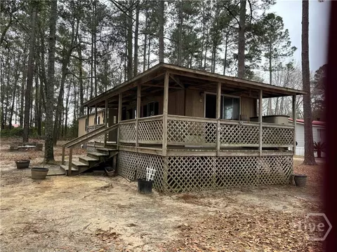 143 Lakeshore Dr, Guyton, GA 31312