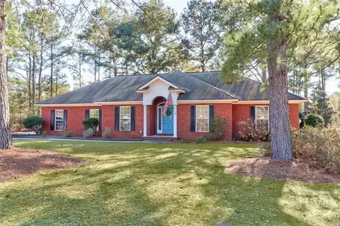 114 Village Dr, Guyton, GA 31312