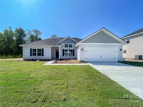 201 Providence Loop, Hinesville, GA 31313