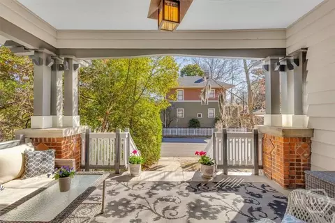 2403 Harmon St, Savannah, GA 31401