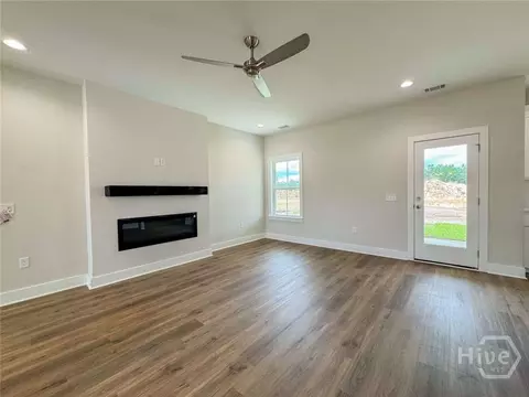 Living - 362 Cottage Loop, Midway, GA 31320 photo 2 of 4