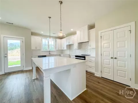 Kitchen - 362 Cottage Loop, Midway, GA 31320 photo 1 of 4