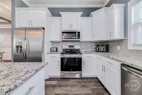 Kitchen - 536 Zettler Loop, Guyton, GA 31312 photo 4 of 5