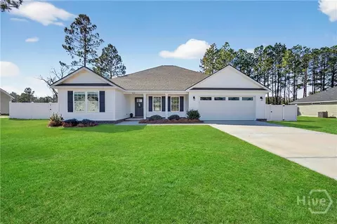 303 Tallulah Bnd, Ellabell, GA 31308