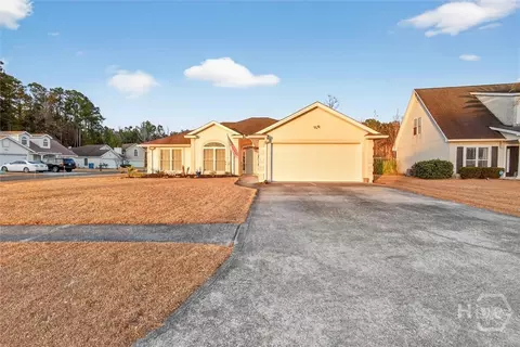 138 Hardwood Forest Dr, Brunswick, GA 31525