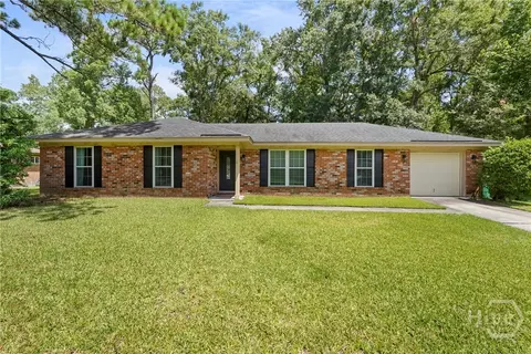20 Beaver Run Dr, Savannah, GA 31419