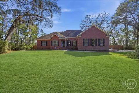 115 Pinetree Rd, Midway, GA 31320