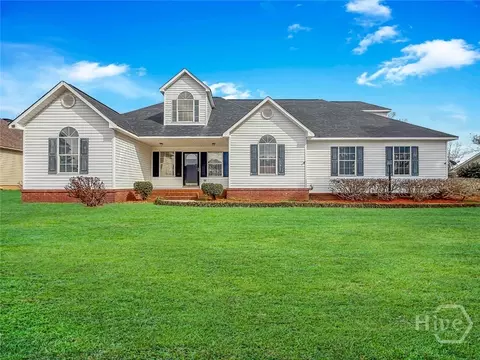 177 Gleneagle Dr, Byron, GA 31008