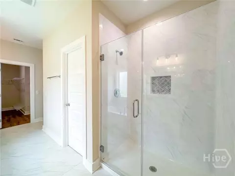 Bath - 648 Stone Ct, Midway, GA 31313 photo 2 of 3