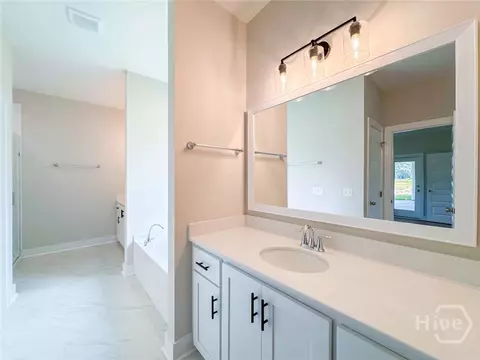 Bath - 648 Stone Ct, Midway, GA 31313 photo 1 of 3