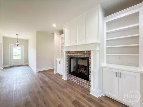 Living - 648 Stone Ct, Midway, GA 31313 photo 3 of 3