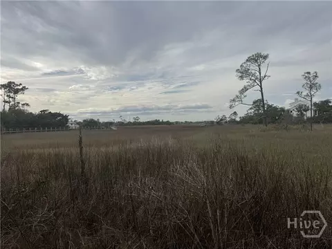139 S Campbell Ave, Tybee Island, GA 31328