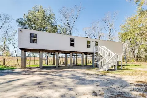 451 Schuman Dr, Bloomingdale, GA 31302