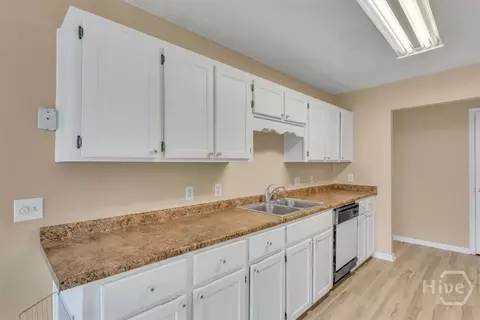 Kitchen - 22 Chamois Ct, Pooler, GA 31322 photo 3 of 3