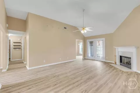 Living - 22 Chamois Ct, Pooler, GA 31322 photo 2 of 8