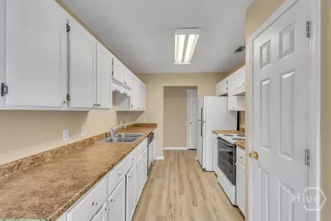 Entry Way - 22 Chamois Ct, Pooler, GA 31322 photo 2 of 2