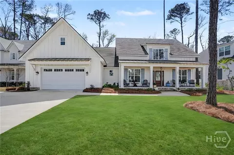 180 Enclave Dr, Richmond Hill, GA 31324