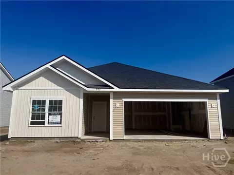 202 Pitchline Dr, Hinesville, GA 31313