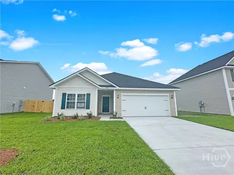 202 Pitchline Dr, Hinesville, GA 31313