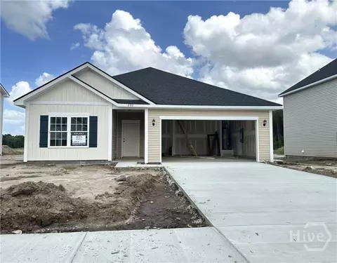 202 Pitchline Dr, Hinesville, GA 31313