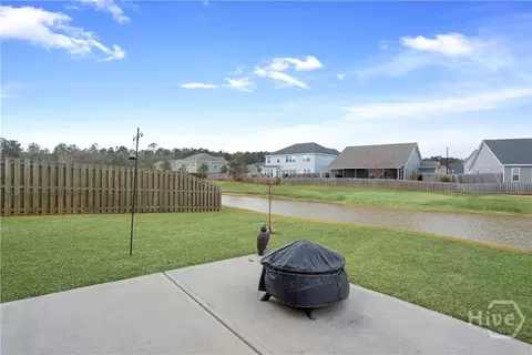 Exterior - 256 Lakepointe Dr, Savannah, GA 31407 photo 5 of 9