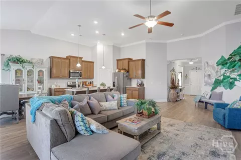 Living - 256 Lakepointe Dr, Savannah, GA 31407 photo 2 of 2