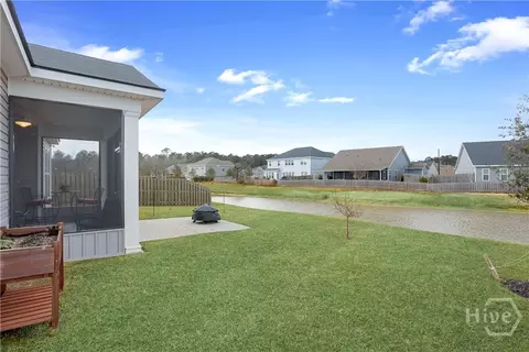 Exterior - 256 Lakepointe Dr, Savannah, GA 31407 photo 6 of 9