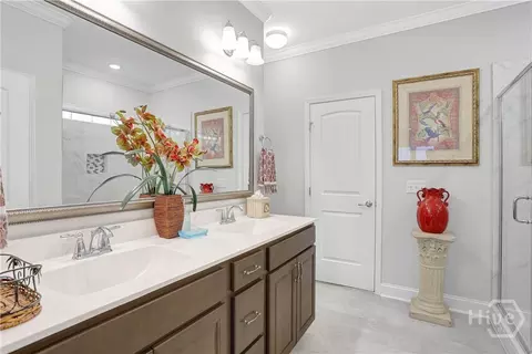 Bath - 256 Lakepointe Dr, Savannah, GA 31407 photo 1 of 3