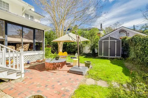 Exterior - 37 E 50th St, Savannah, GA 31405 photo 6 of 10