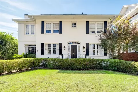 Exterior - 37 E 50th St, Savannah, GA 31405 photo 1 of 10