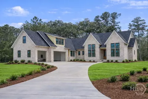 482 Enclave Dr, Richmond Hill, GA 31324