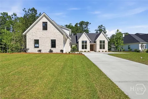 482 Enclave Dr, Richmond Hill, GA 31324