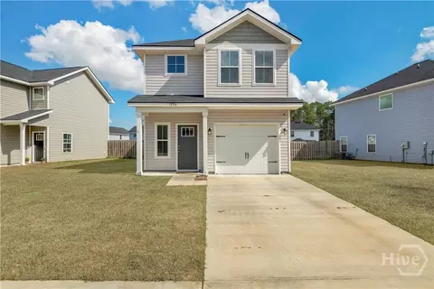 1296 Grayson Ave, Hinesville, GA 31313