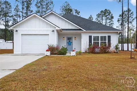 1616 Ashantilly Dr, Darien, GA 31305
