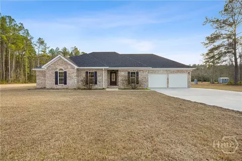 127 Winding Way Rd, Pembroke, GA 31321