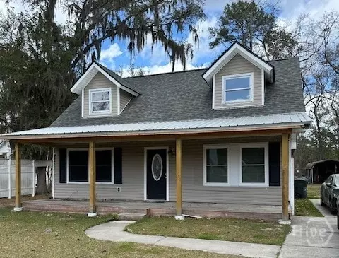 191 Island Dr, Midway, GA 31320