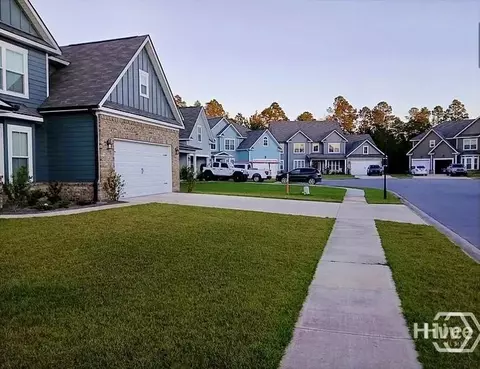 Exterior - 105 Liam Ct, Guyton, GA 31312 photo 2 of 6