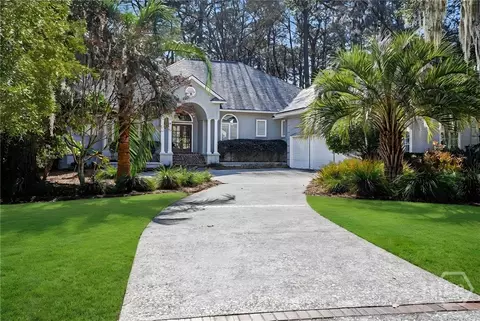 6 Oak Glade Ct, Savannah, GA 31411