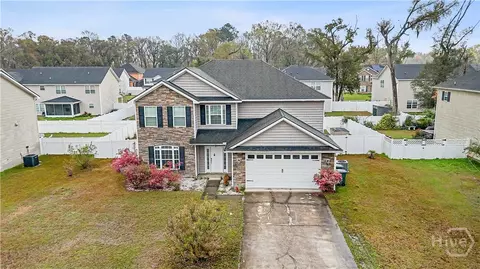 709 Eden Ln, Hinesville, GA 31313