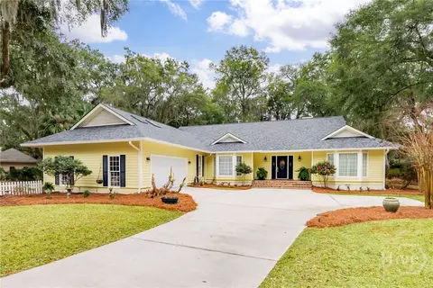 1 Hedgewood Ln, Savannah, GA 31411