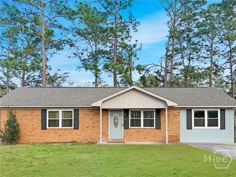 476 Elm St, Hinesville, GA 31313