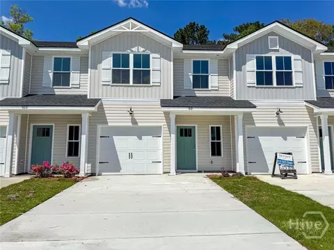 99 Heirloom Rd, Hinesville, GA 31313