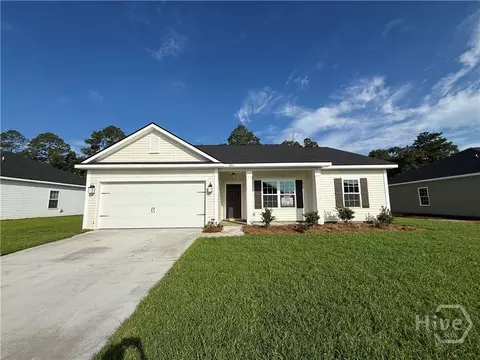 246 Juniper Dr, Hinesville, GA 31313