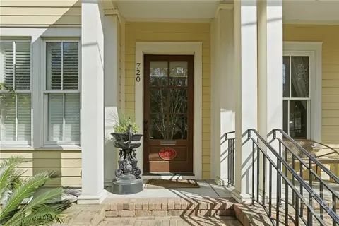 720 Tattnall St, Savannah, GA 31401