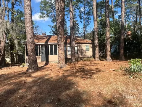 414 S Baldwin Cir, Savannah, GA 31405
